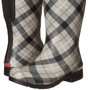 Chooka Women’s Waterproof Flex Fit Tall Rain Boot (Wide Calf) Size 9, Plaid